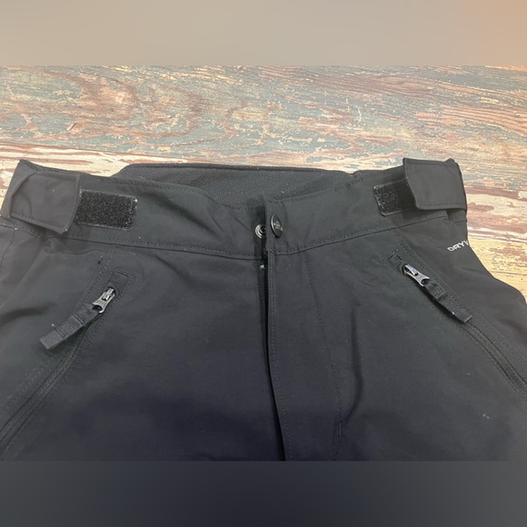 North face Snowpants - Picture 2 of 11